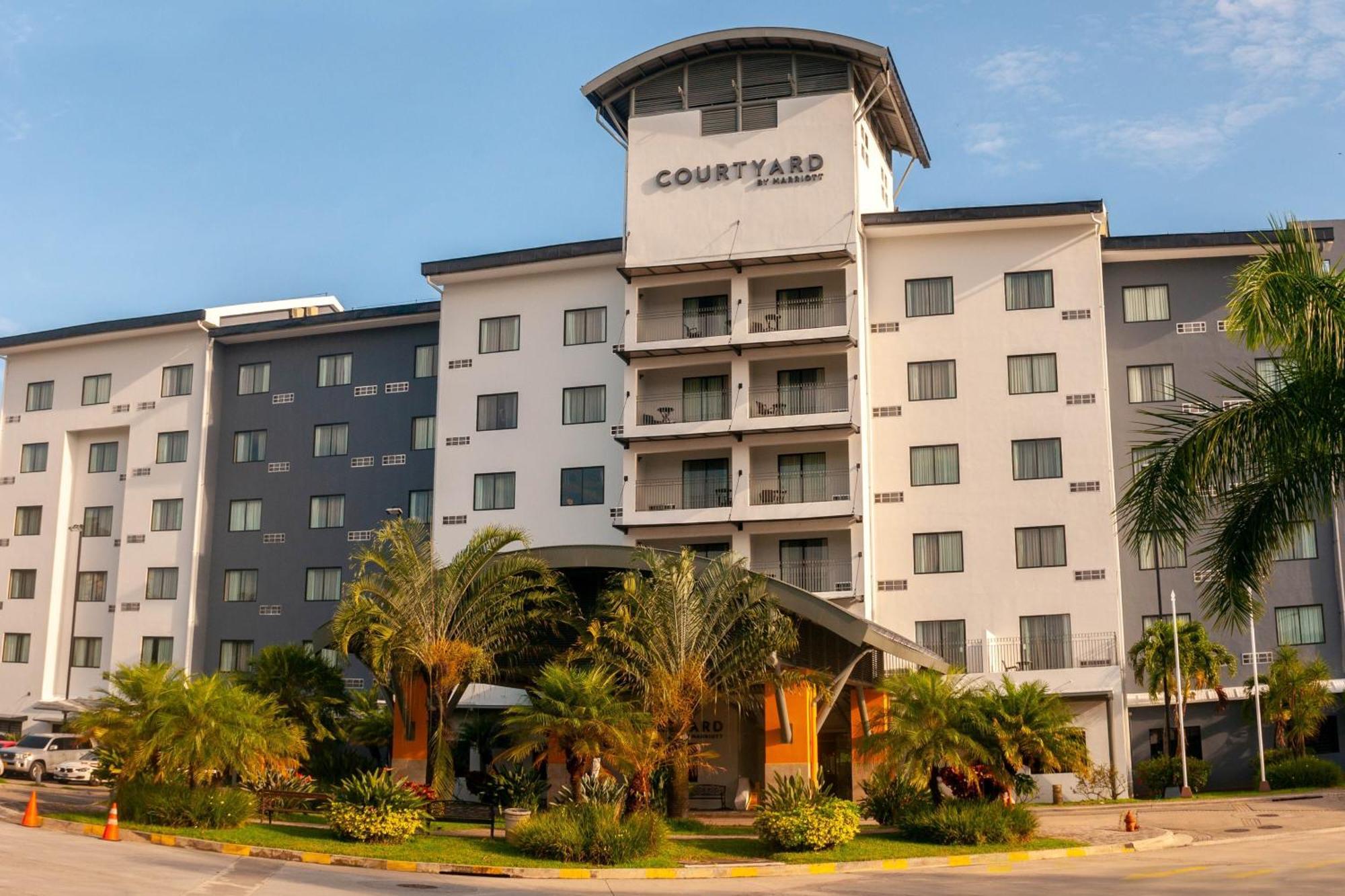 Courtyard By Marriott