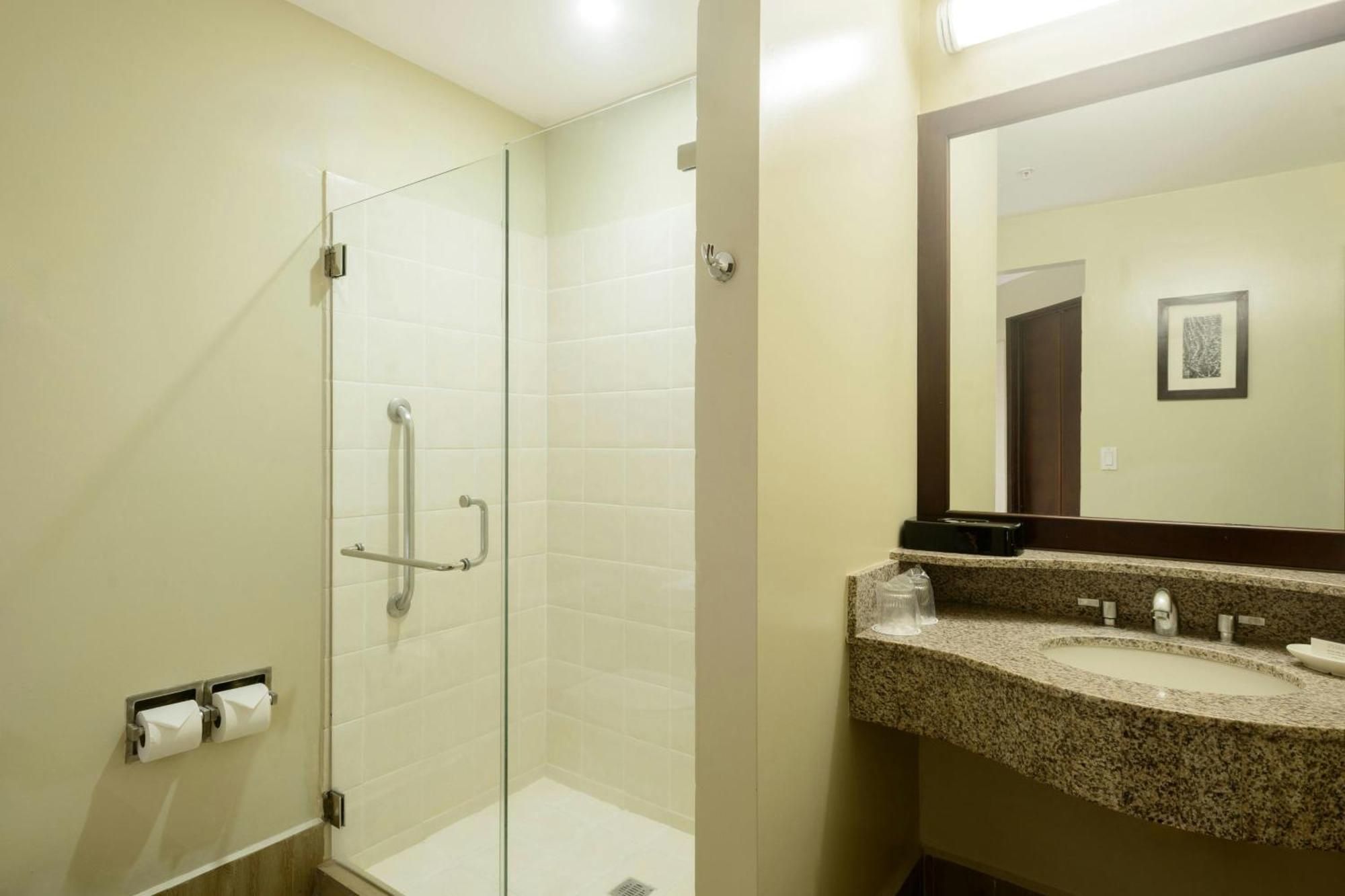 Courtyard By Marriott Hotel 4*