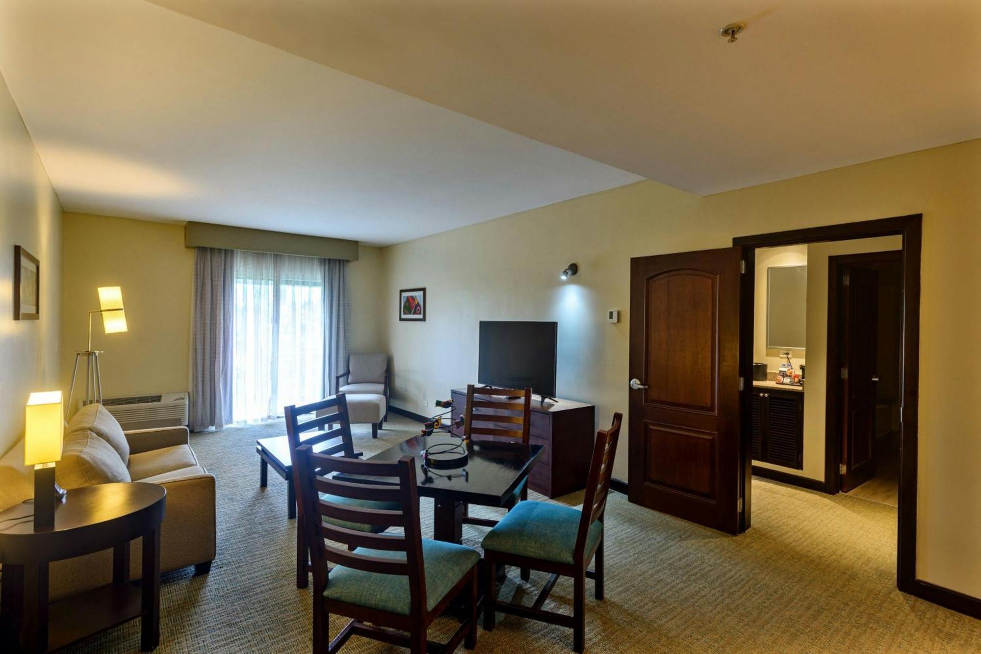 Hotel Courtyard By Marriott San Salvador