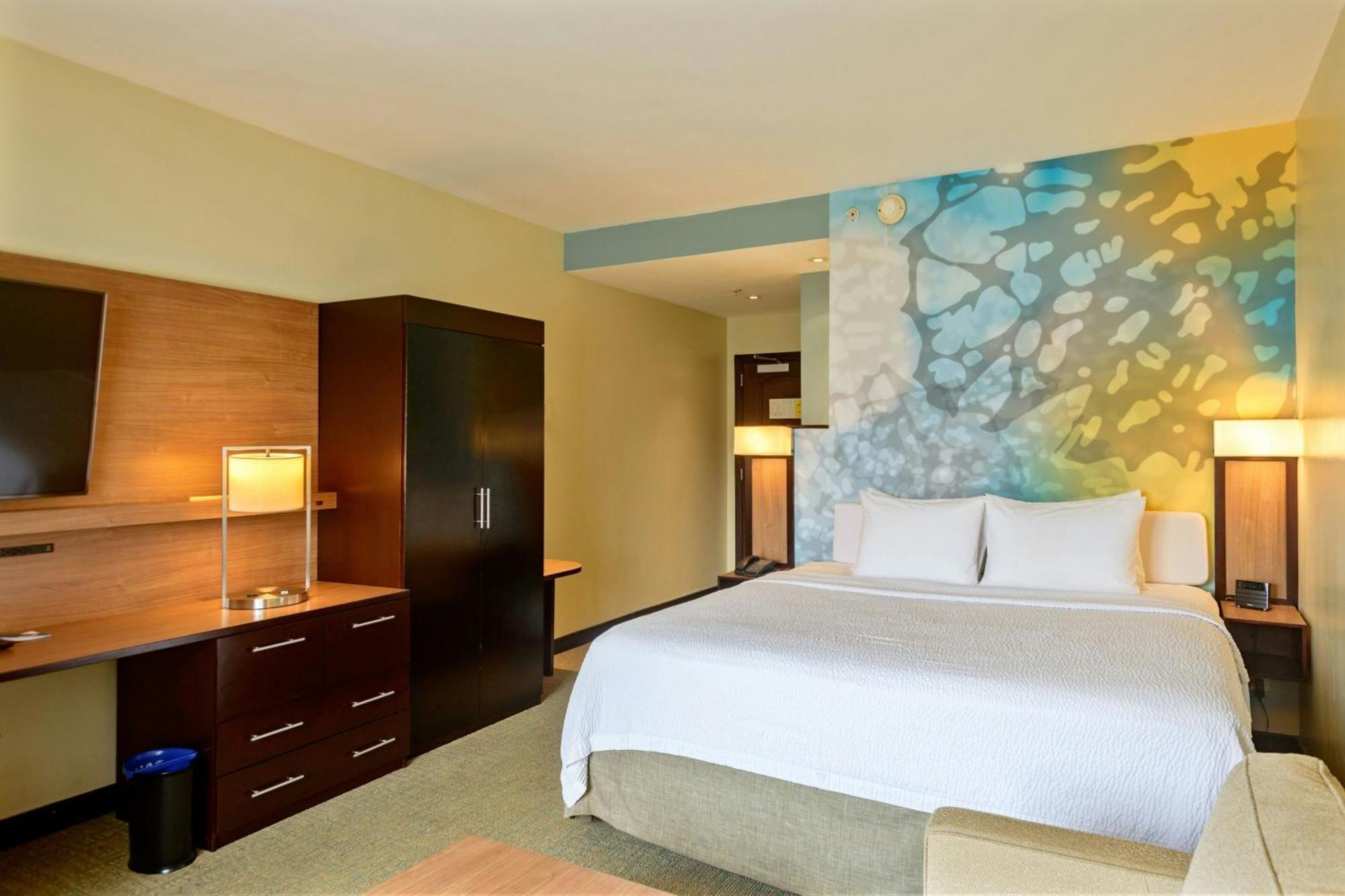 Courtyard By Marriott Hotel 4*