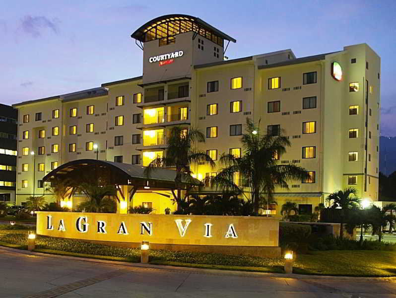 Courtyard By Marriott Hotel 4*
