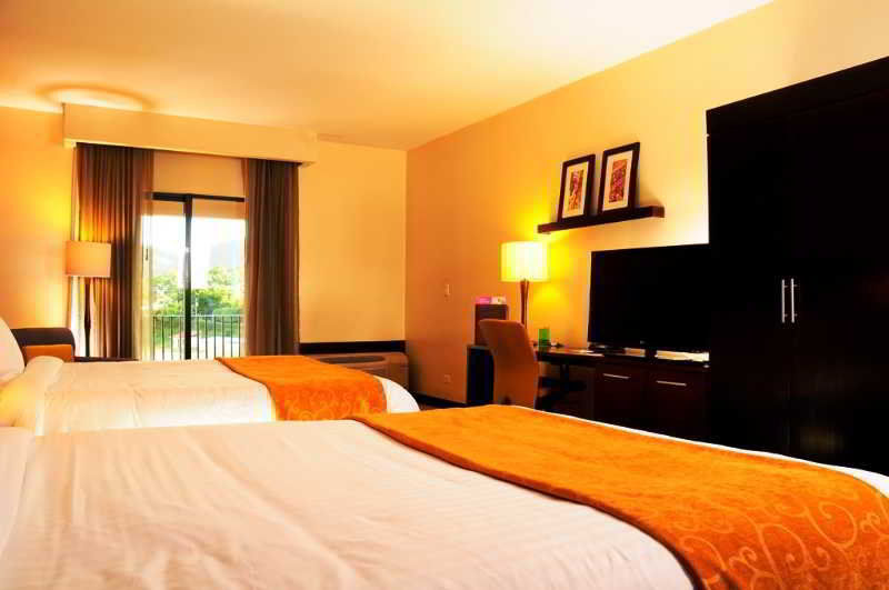 Hotel Courtyard By Marriott
