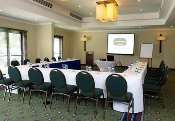 Courtyard By Marriott Hotel