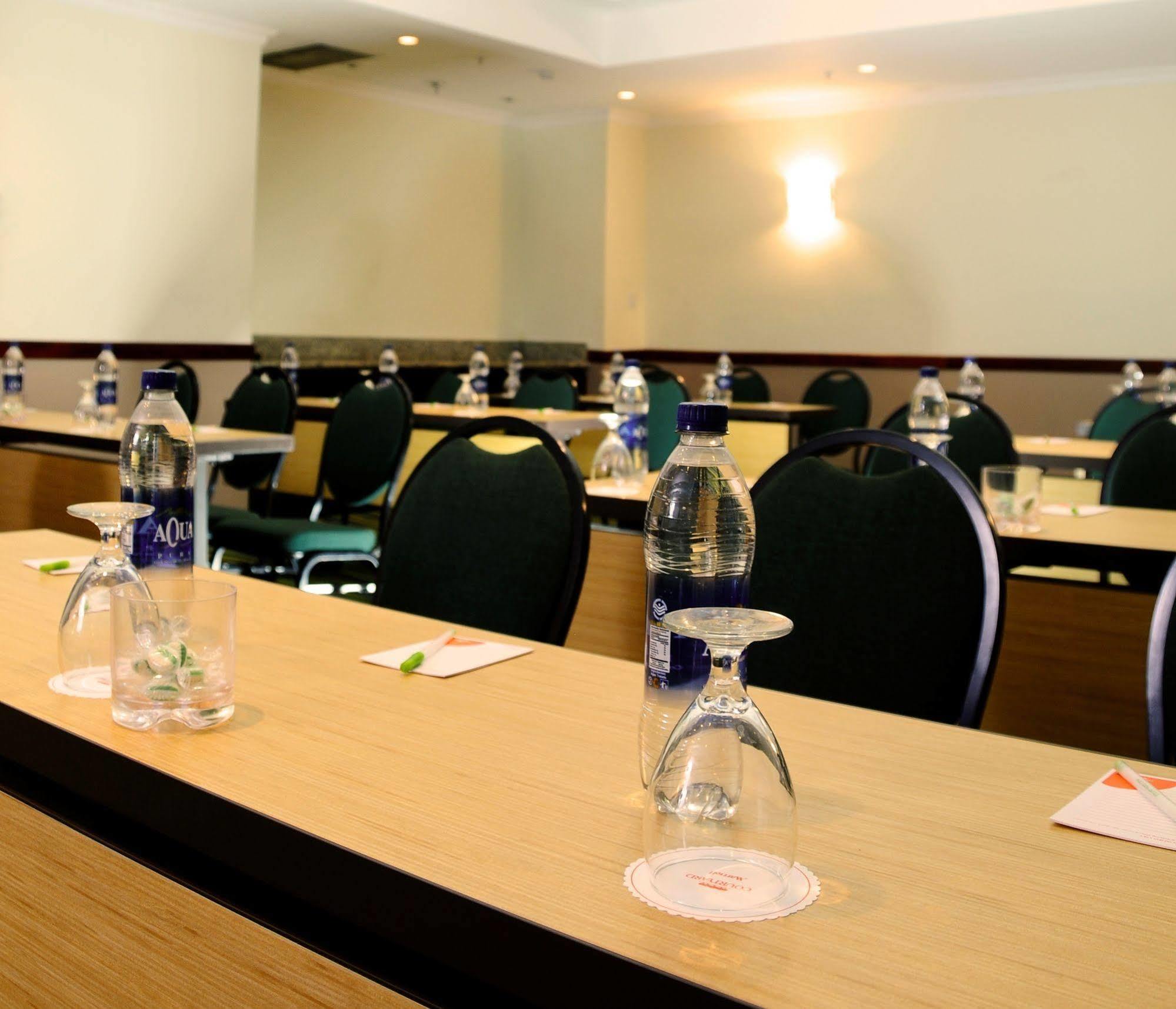 Courtyard By Marriott Hotel